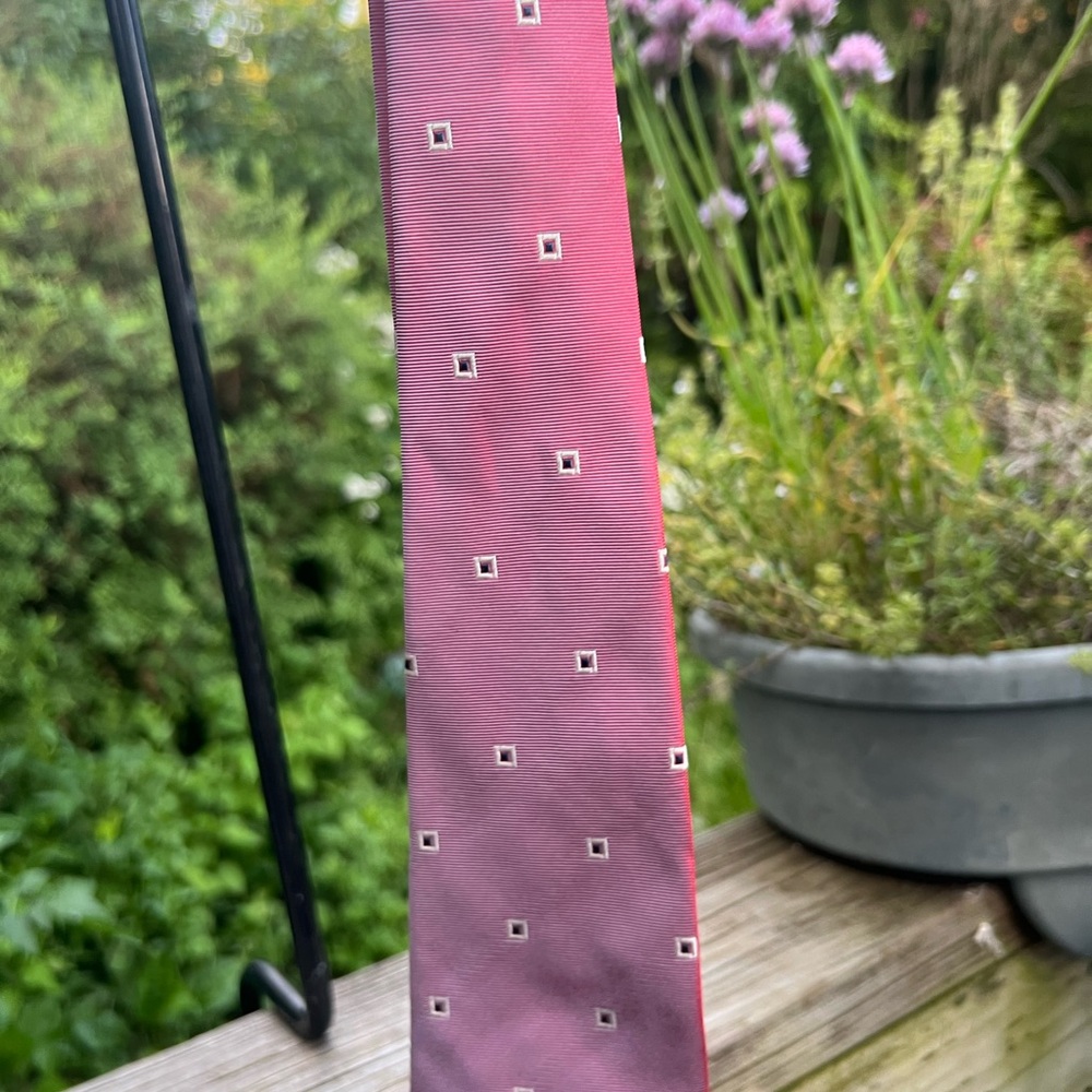 Ermenegildo Zegna Tie Shiny Pink With Squares Made In Italy 59” L X 3.25” W
